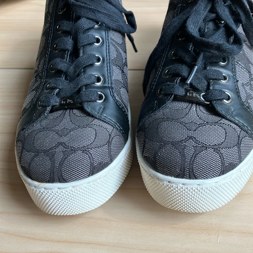 Coach Black and Gray Monogram Low-Top Sneakers Paddy Size 8 - Picture 6 of 9